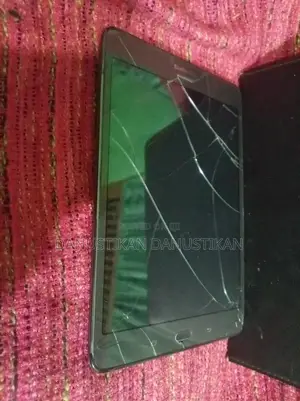 Samsung Galaxy Tab A SM-T285 16 GB