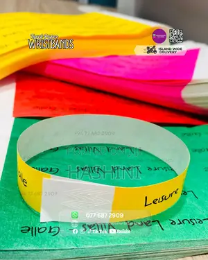 Aesthetic + Waterproof = the Perfect Wristband!