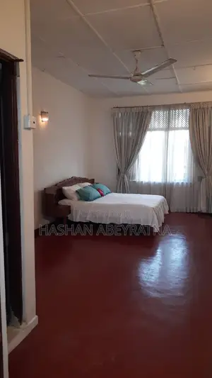 4bdrm House in Abeyratna, Kotte for rent