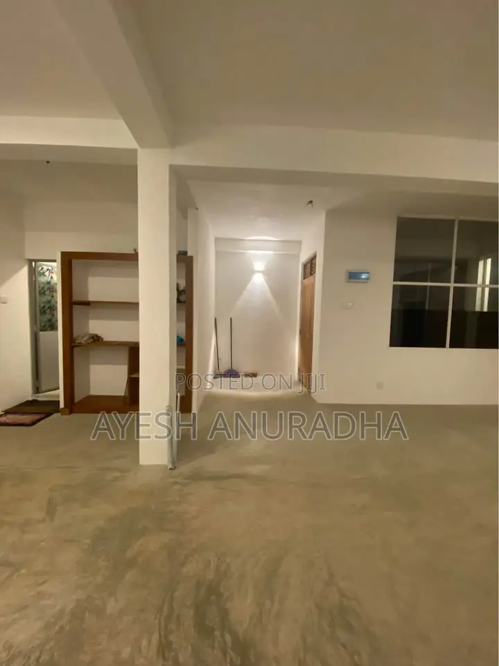 Rent Yakkala