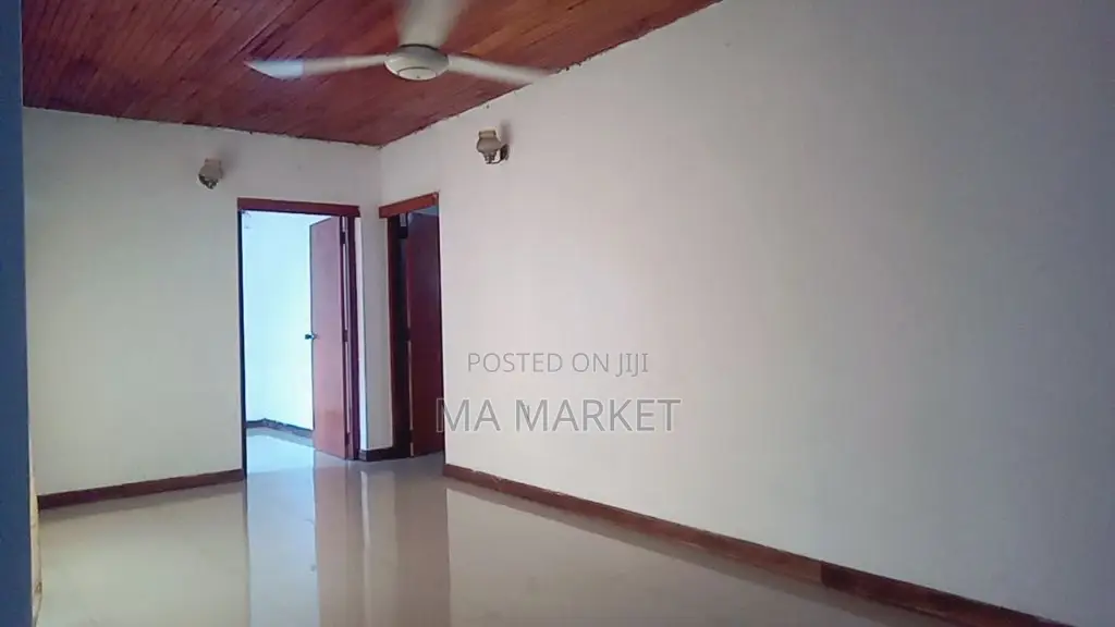 3bdrm House in 3 Bedrooms House, Kotte for rent