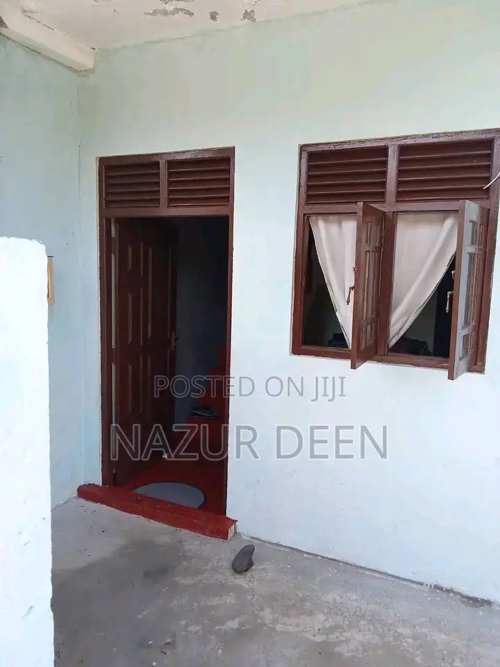 5bdrm House in Kolonnawa for sale