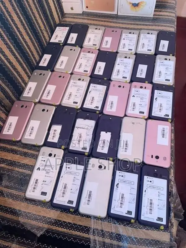 Sharp Aquos Crystal 704sh (Used)