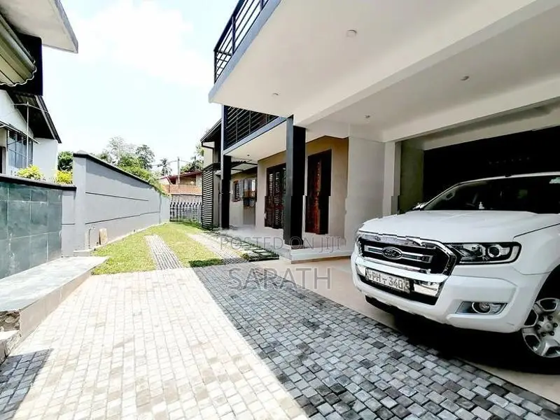 New Designed Brand Upstairs House for Sale - Pannipitiya