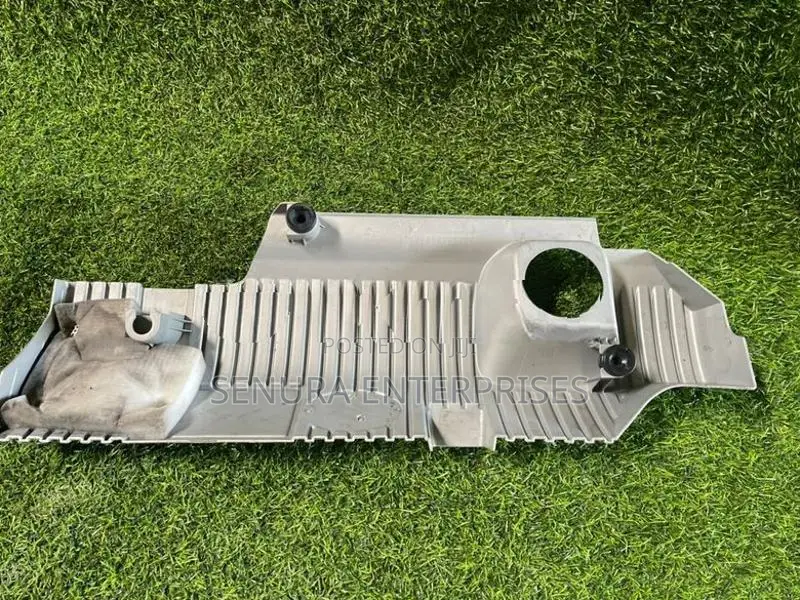 Toyota Prius W30 Engine Cover