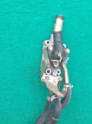 Nissan Sunny FB15 Thermostat Housing