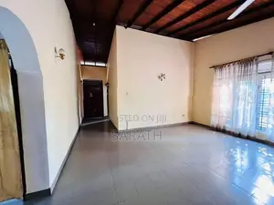 අතුරුගිරියේ දෙමහල් නිවසක් විකිණීමට ඇත