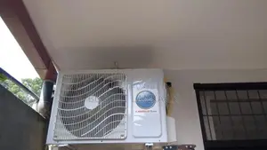 12000BTU Lloyd Inverter Ac MJ55CB
