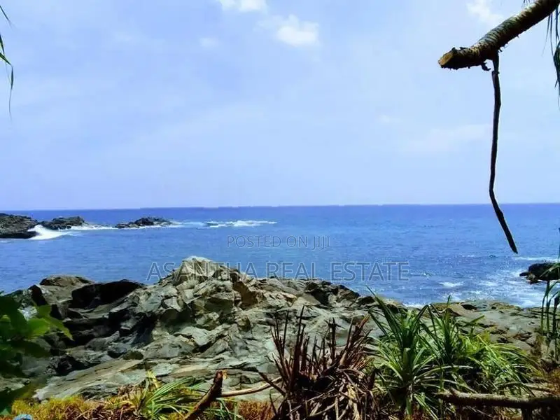 (LD109) Beach Front 175 P Land Sale At Talalla Matara