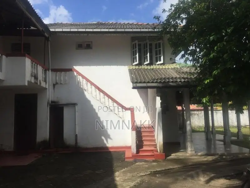 Guest House for Sale in Gampaha