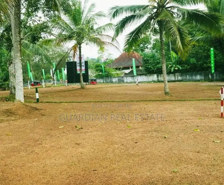 Land for Sale - Nittambuwa