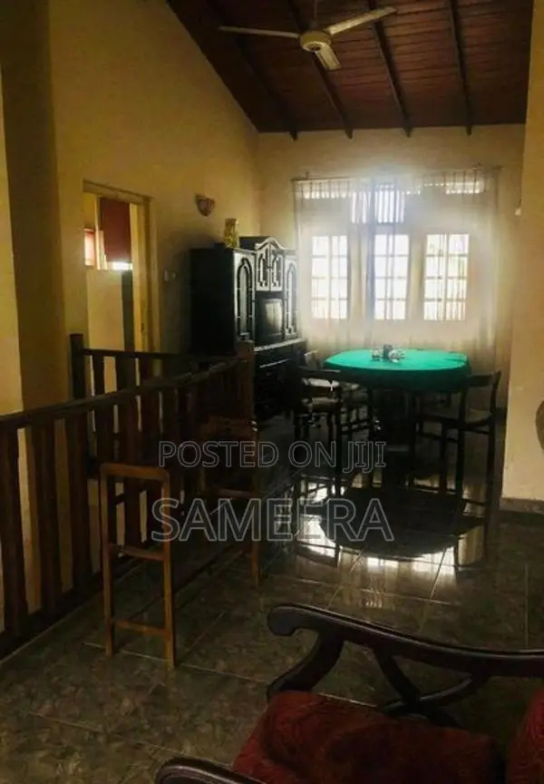 Upstair House for Rent - Battaramulla