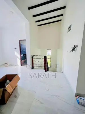 Luxurious New House In Athurugiriya