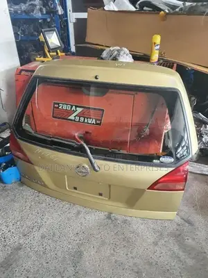 Nissan Y11 Wingroad Dicky Door Complete