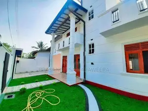 Brand New Modern House- Piliyandala
