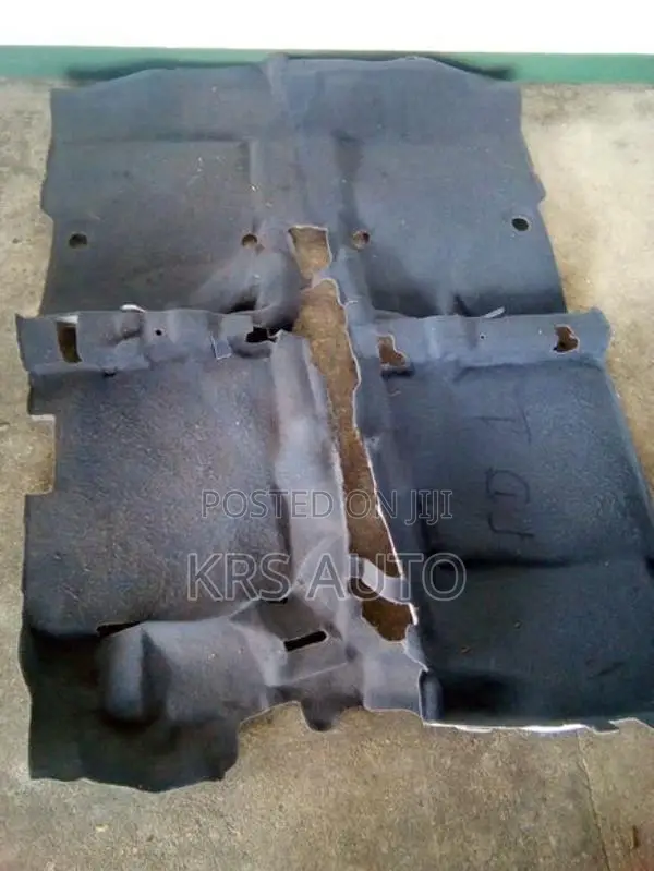 Honda Civic FD1 Floor under Carpet