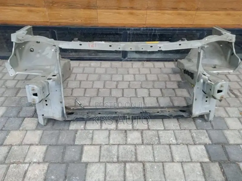 Toyota Corolla 121 Nose Cut