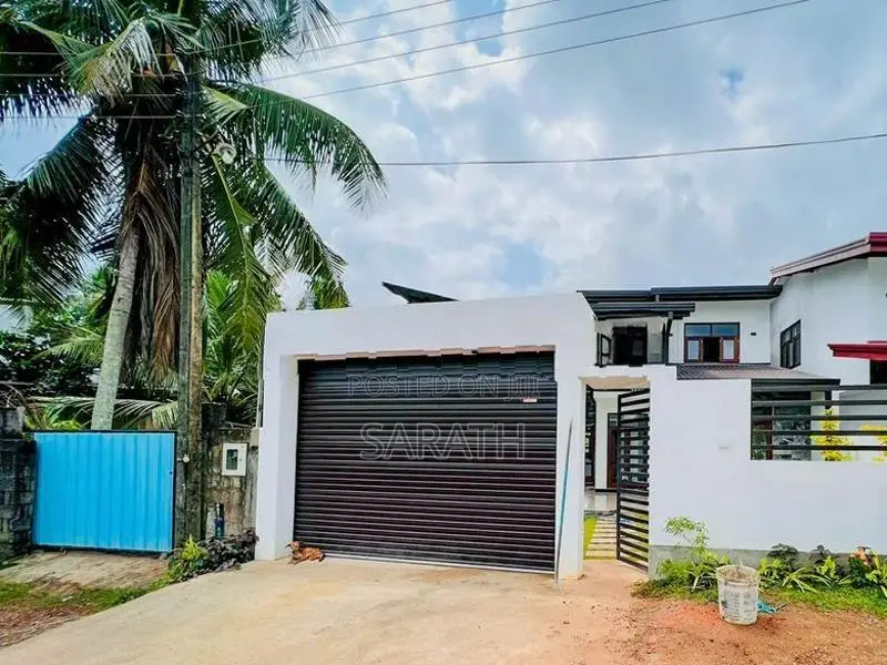 Malabe සුන්දර වටපිටාවකට මැදිව ඉදිවුන දෙමහල් නිවසක් විකිණීමට