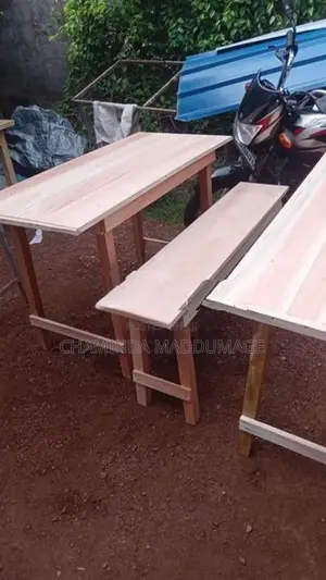 4ft *2ft Table