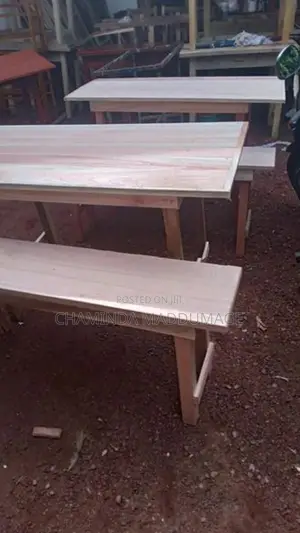 4ft *2ft Table