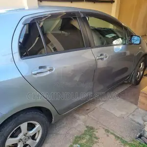 Toyota Vitz 2007