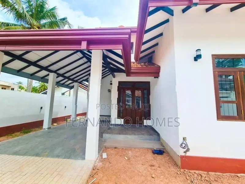 Negombo Single Story Luxury House For Sale