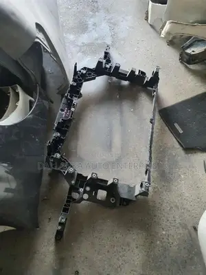 Honda CRV Nosecut Panel Radiator