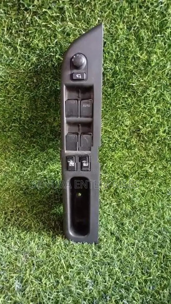 Suzuki Swift ZC11S Power Shutter Switch RH