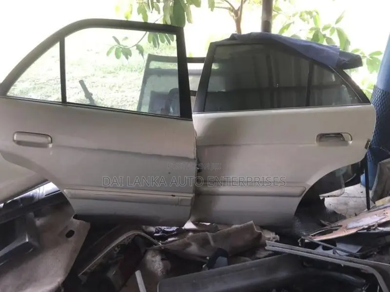 Toyota Soluna Complete Door Set