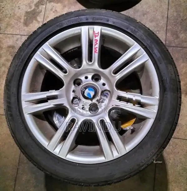 255/40/17 Bridgestone (RFT) Tyre (2019)