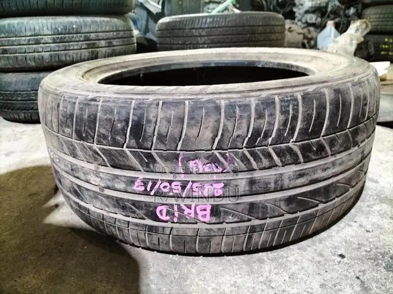 225/50/17 Bridgestone Tyre (2013)