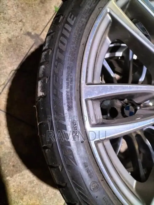 255/35/19 Bridgestone RFT Tyre (2013)