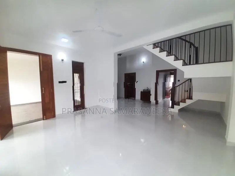 Brand New House at Piliyandala