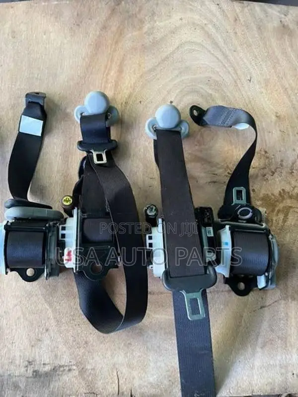 Daihatsu Mira LA350 Seat Belt Set