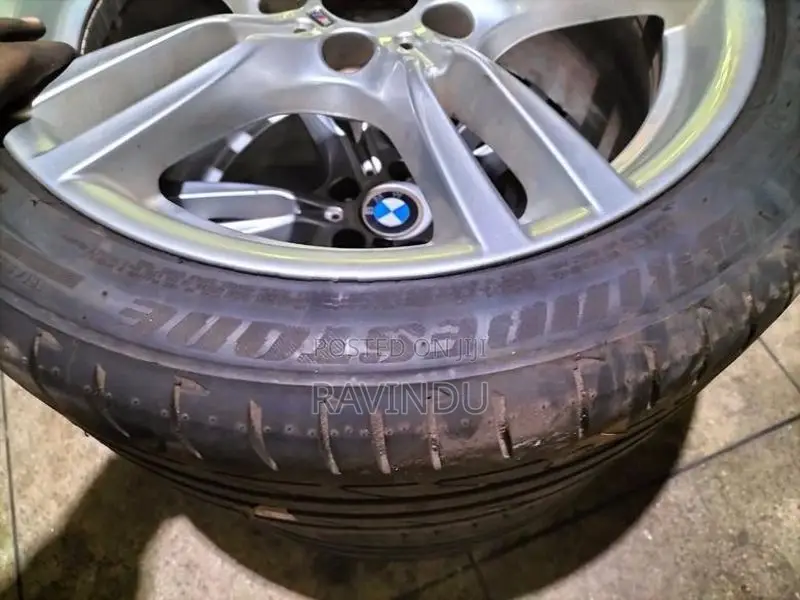 255/40/18 Bridgestone Tyre (2018) RFT