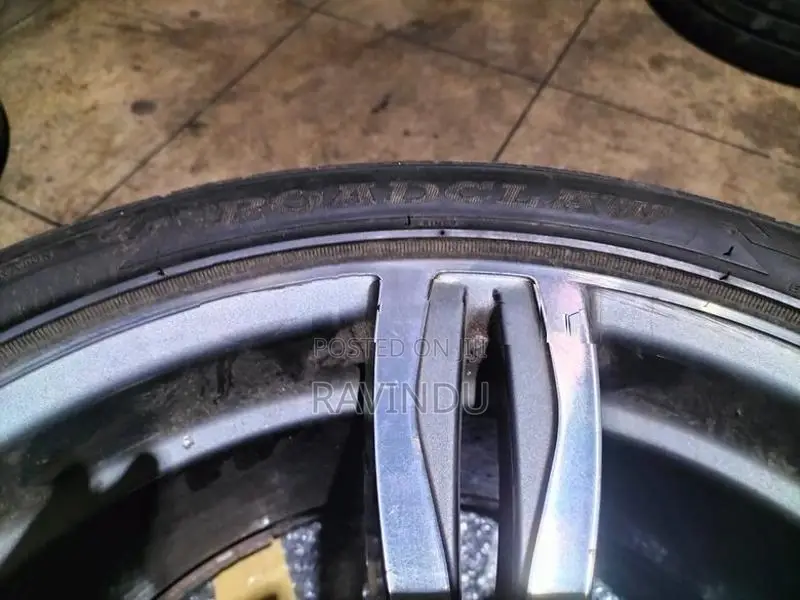 255/35/18 Roadclaw Tyre (2016)