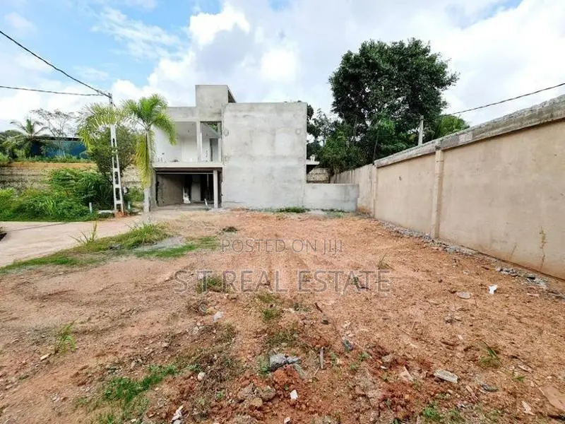 Land for Sale in Hokandara