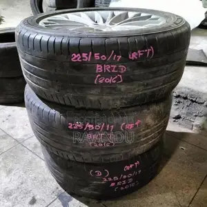 225/50/17 Bridgestone Tyre (2016) RFT