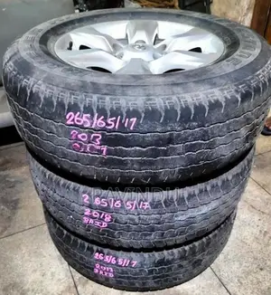 265/65/17 Bridgestone Tyre (2013)