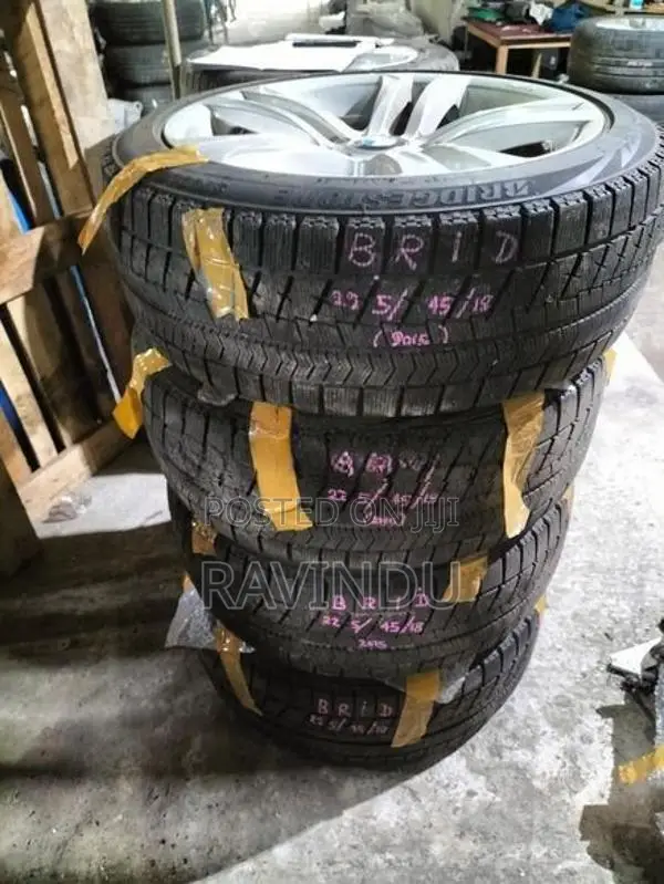 225/45/18 Bridgestone Snow Tyre (2015)
