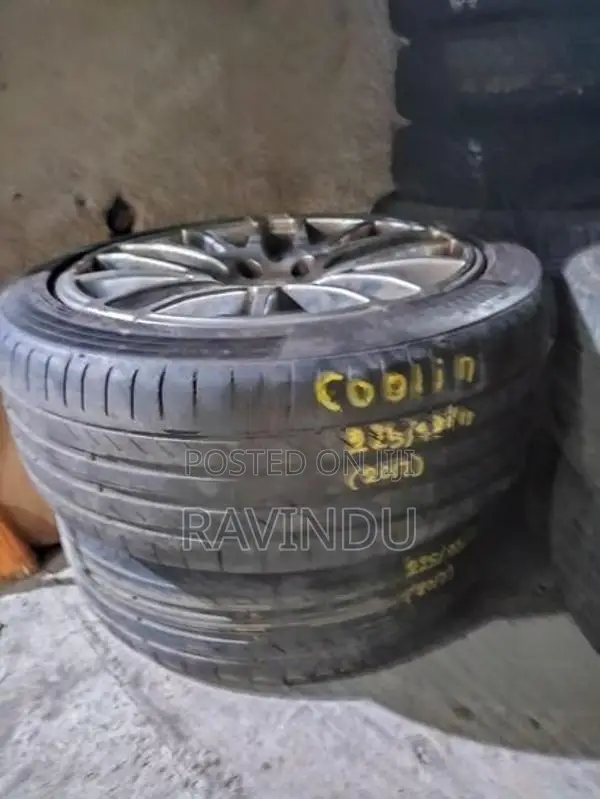 225/45/18 Continental Tyre (2017)
