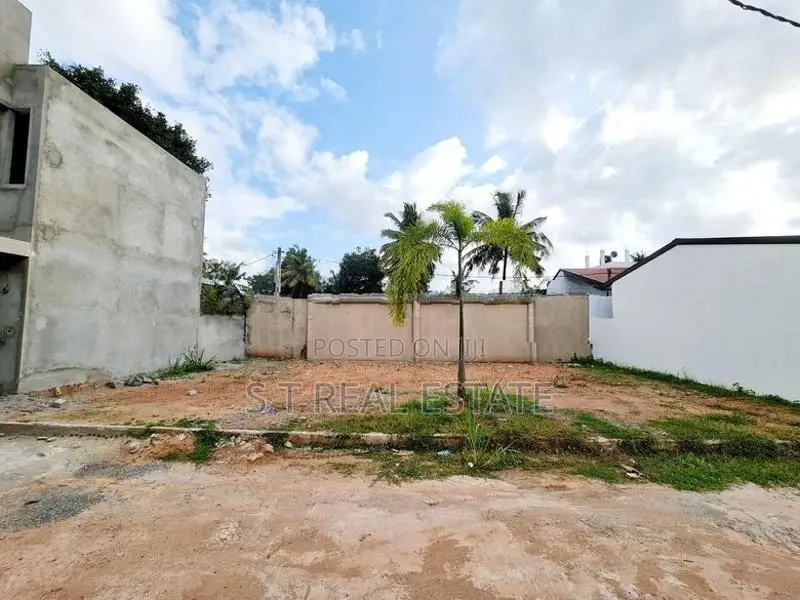 Land for Sale in Hokandara
