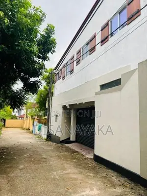 Ds 1050/ 2 Story House for Sale Battaramulla
