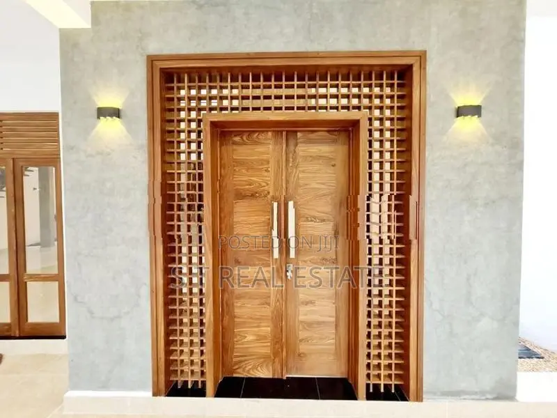 Newly Built Luxury 3 Story House for Sale in Thalawathugoda