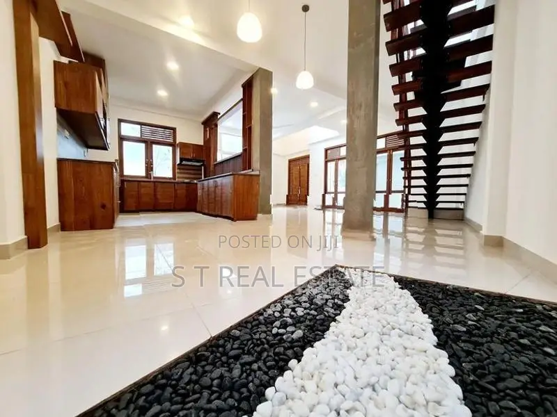 Newly Built Luxury 3 Story House for Sale in Thalawathugoda