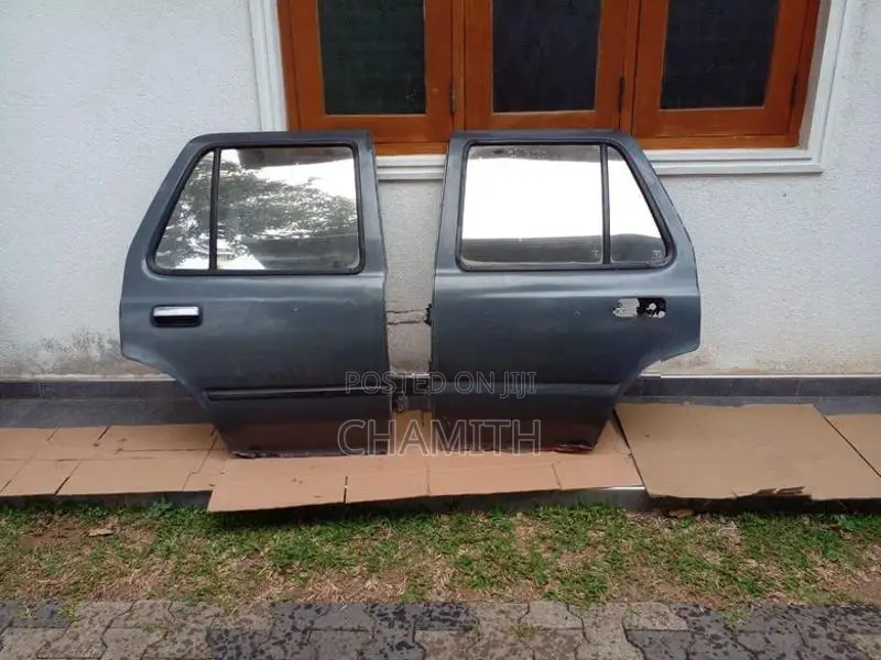 Toyota Surf LN130 Rear Doors