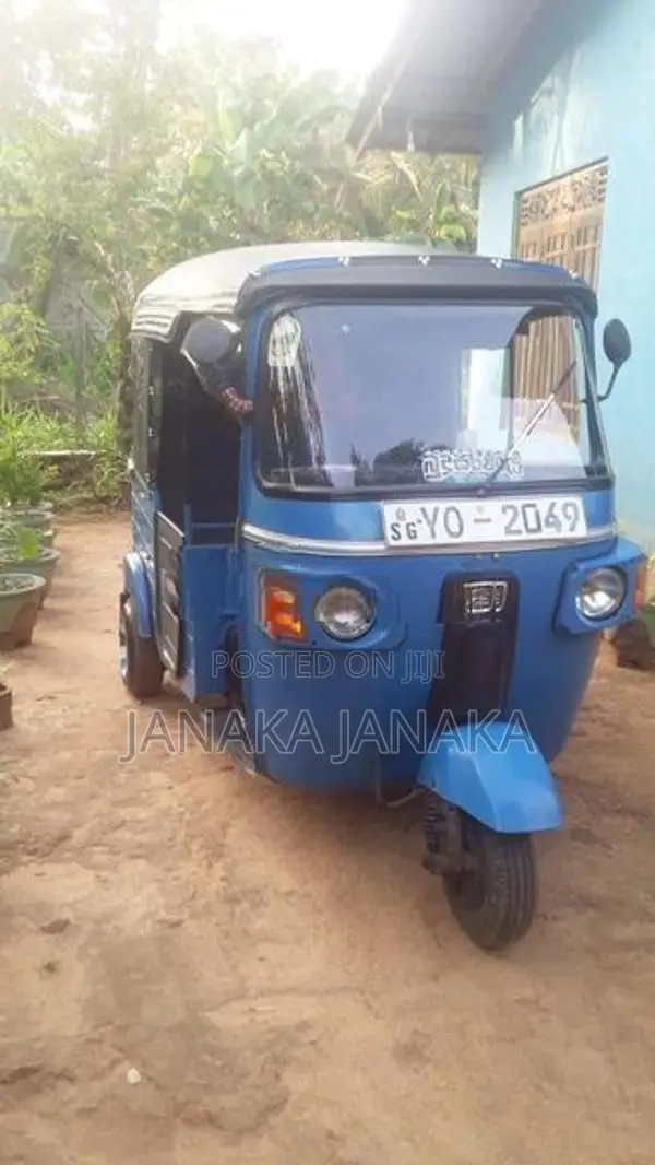 Bajaj RE Three Wheeler 2011