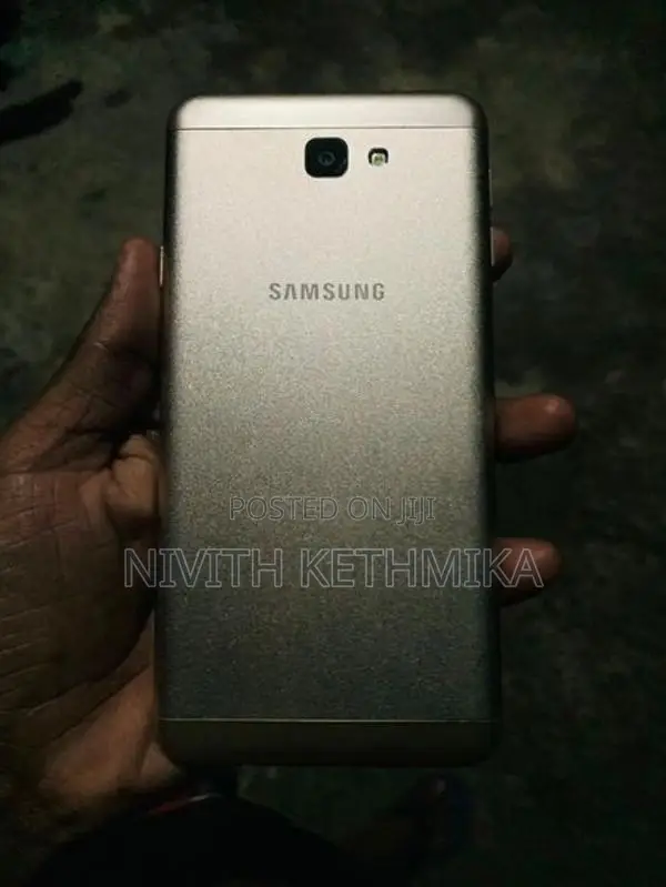 Samsung Galaxy J7 16GB (Used)