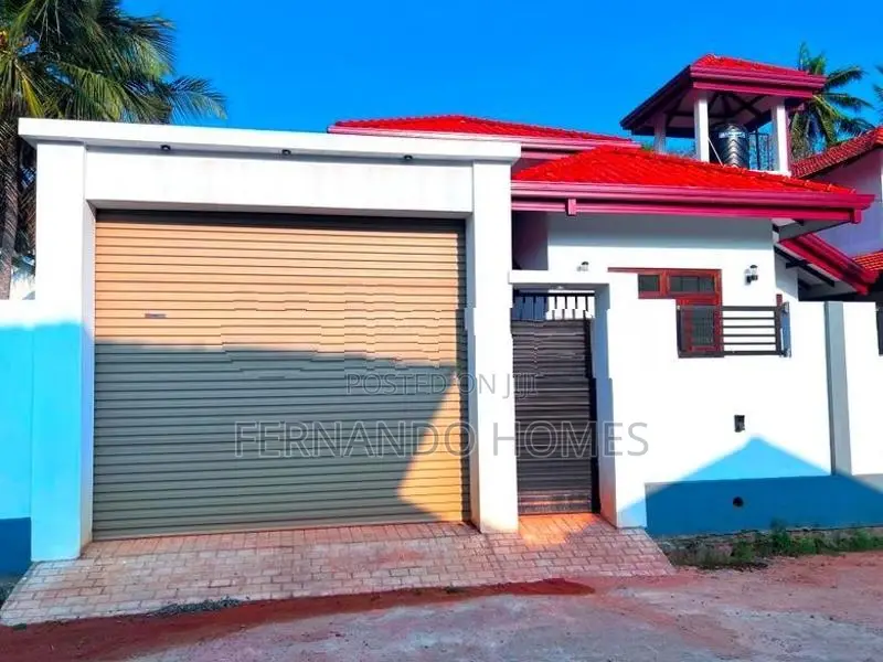 Best Built | Luxury New Single Story Brand All Completed House Negombo