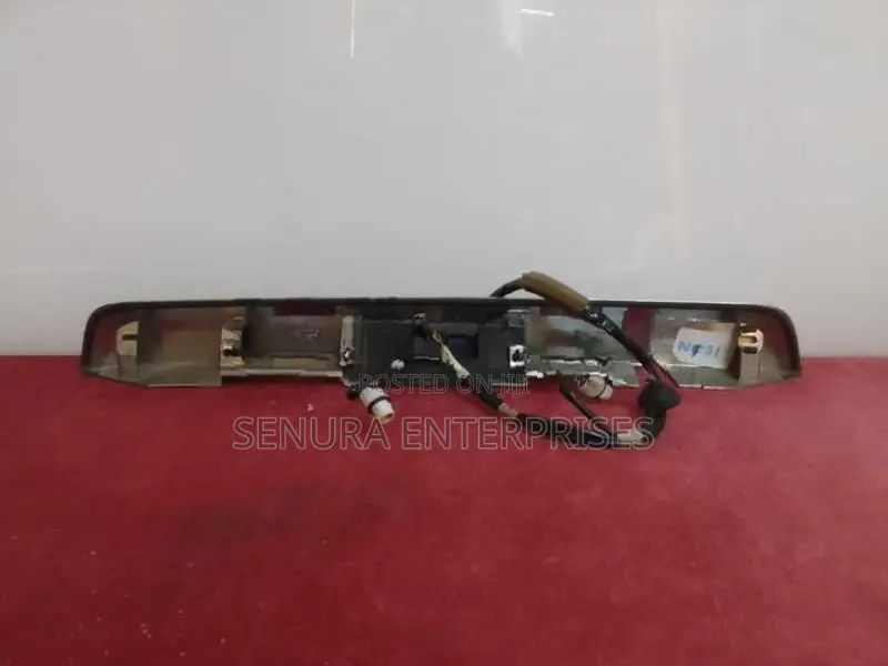 Nissan X Trail NT31 Dicky Nickel Garnish